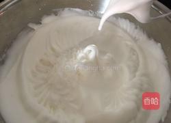 双色戚风的做法图解10