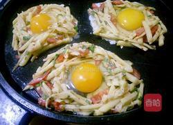 土豆丝卧鸡蛋的做法图解3