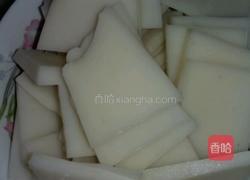 红烧肉煮饵块的做法图解2