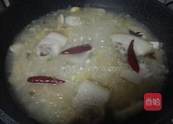 酸菜粉条五花肉的做法图解5