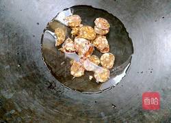 腊肠炒蘑菇的做法图解3