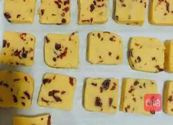 Illustration of how to make cranberry cookies 7
