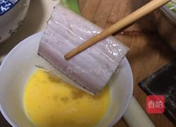 香酥炸带鱼的做法图解2