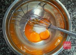 花纹戚风蛋糕(六寸)的做法图解3