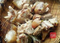 腊排骨肚条猪蹄汤锅的做法图解1