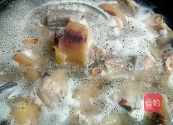腊排骨肚条猪蹄汤锅的做法图解2