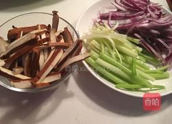 瘦肉炒三丝的做法图解3