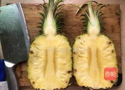 菠萝虾仁蛋炒饭的做法图解3