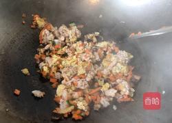 菠萝虾仁蛋炒饭的做法图解13