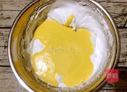 Coconut Chiffon Cake (Eight-Inch) Recipe Illustration 10