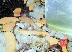 香菇焖排骨的做法图解9