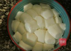 抹茶味草莓牛轧糖的做法图解4