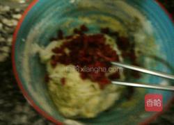 抹茶味草莓牛轧糖的做法图解5