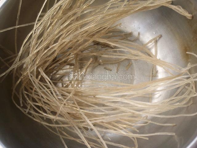 准备一把红薯粉条