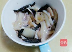 鱿鱼爆海参的做法图解1