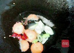 鱿鱼爆海参的做法图解6