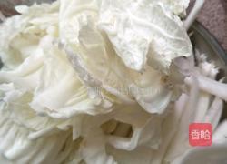 白菜炒撒子(阜阳地方菜）的做法图解1