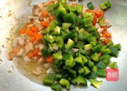 青椒炒鸡丁的做法图解6
