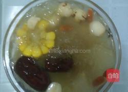 银耳莲子汤的做法图解4