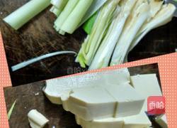 蒜香豆腐的做法图解1