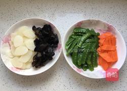 荷兰豆炒山药的做法图解2