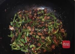 田螺肉炒青椒的做法图解11