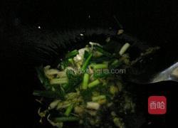 蒜苗炒猪肉的做法图解3