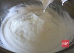 6寸戚风蛋糕的做法图解5