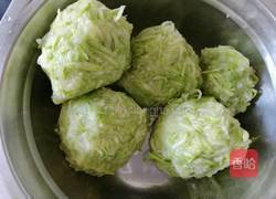 猪肉西葫芦饺子馅的做法图解7