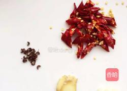 干豆角粉丝肉的做法图解2