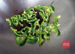 青椒炒豆芽的做法图解2