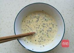 芝麻鸡蛋饼的做法图解3