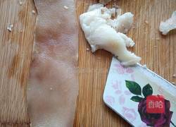 黄豆芽炒肉皮的做法图解3