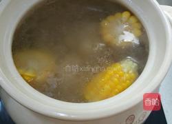 淮山玉米猪骨汤的做法图解6