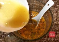 百香果蜂蜜茶的做法图解3