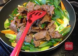 姜葱牛肉的做法图解7