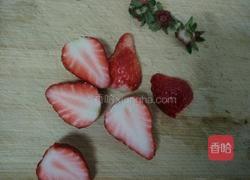 草莓燕麦酸奶昔的做法图解3