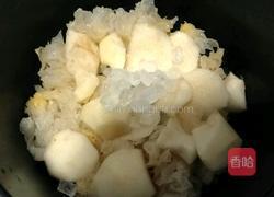 冰糖银耳雪梨的做法图解5