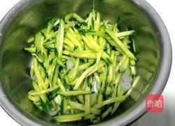 黄瓜拌拉皮的做法图解4