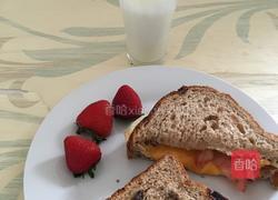 芝士鸡蛋三明治的做法图解3