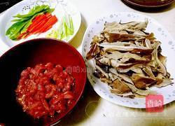 平菇肉丝的做法图解1