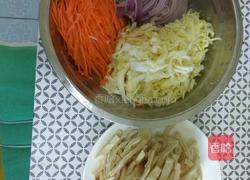 三丝炒饼的做法图解2