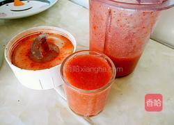 鲜榨草莓汁的做法图解4