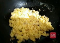 菠菜虾仁鸡蛋饺子馅的做法图解1