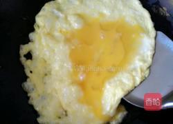 芹菜炒鸡蛋的做法图解4