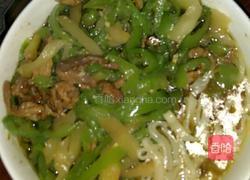青椒榨菜肉丝面的做法图解4