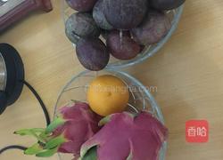 火龙果汁的做法图解1