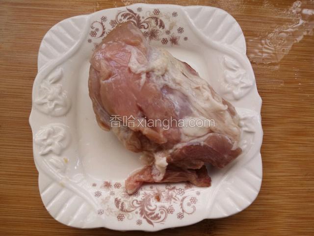 猪肉适量洗净