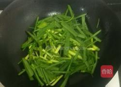 大蒜炒猪头肉的做法图解3