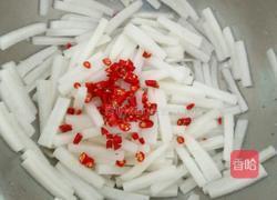 酸甜萝卜条的做法图解3